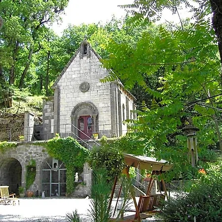 Bed & Breakfast Chateau De Courbelimagne, 3*
