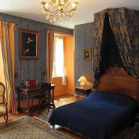 Chateau De Courbelimagne, 3*