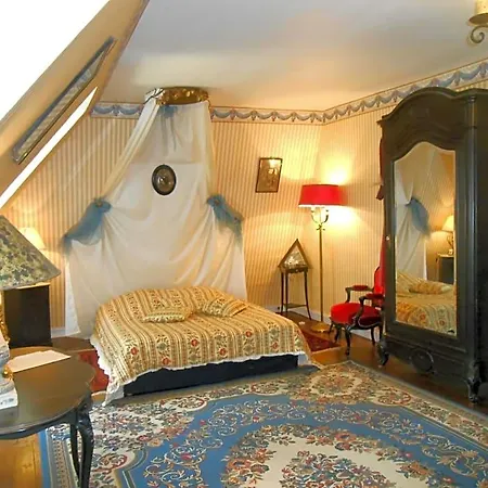 Chateau De Courbelimagne, 3* Raulhac